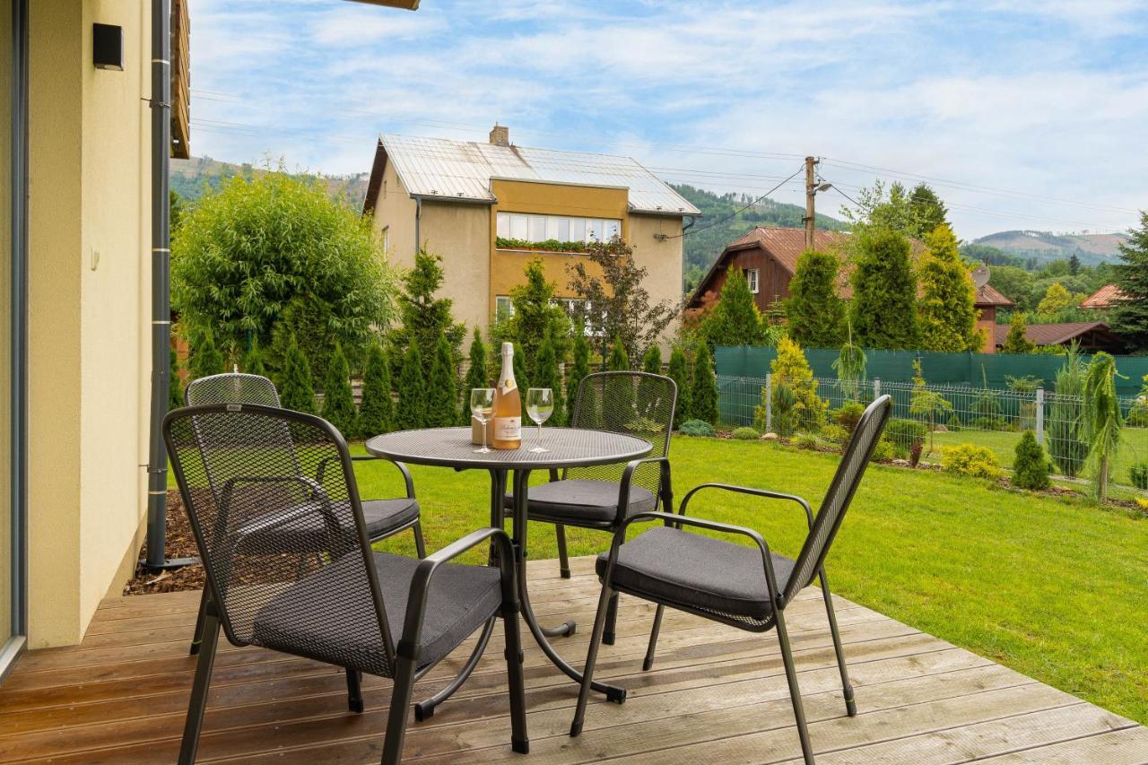 Апартаменты Apartman 1006 Челадна Экстерьер фото